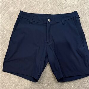 Mens Lululemon shorts ….
size 30 length-7inch
